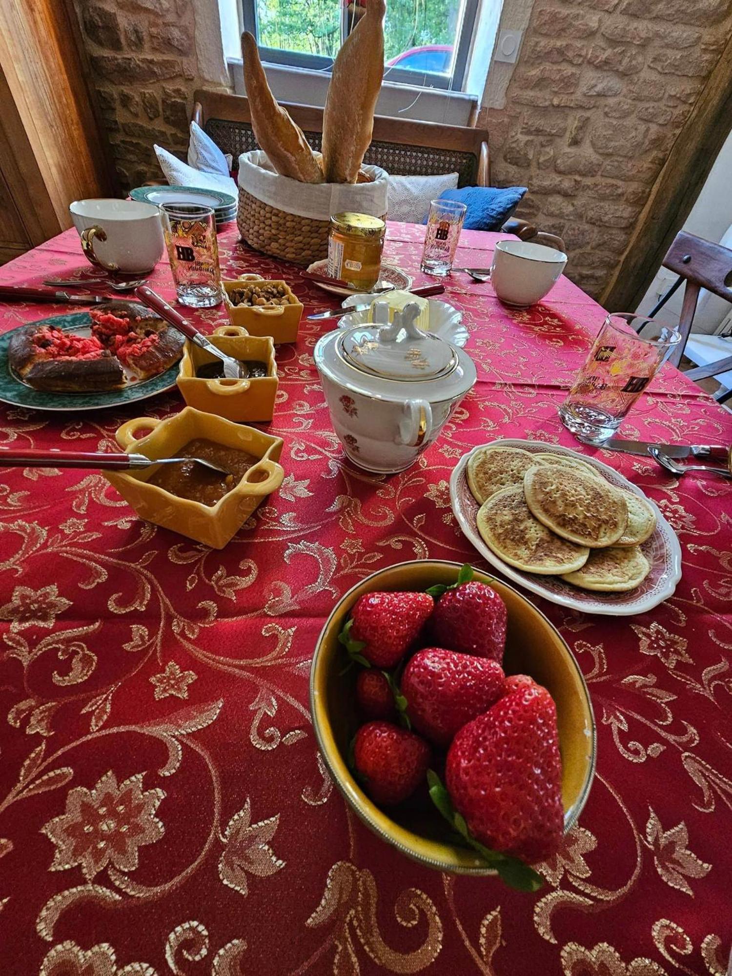 Le Moulin De Chazelle Bed and Breakfast Cormatin Buitenkant foto